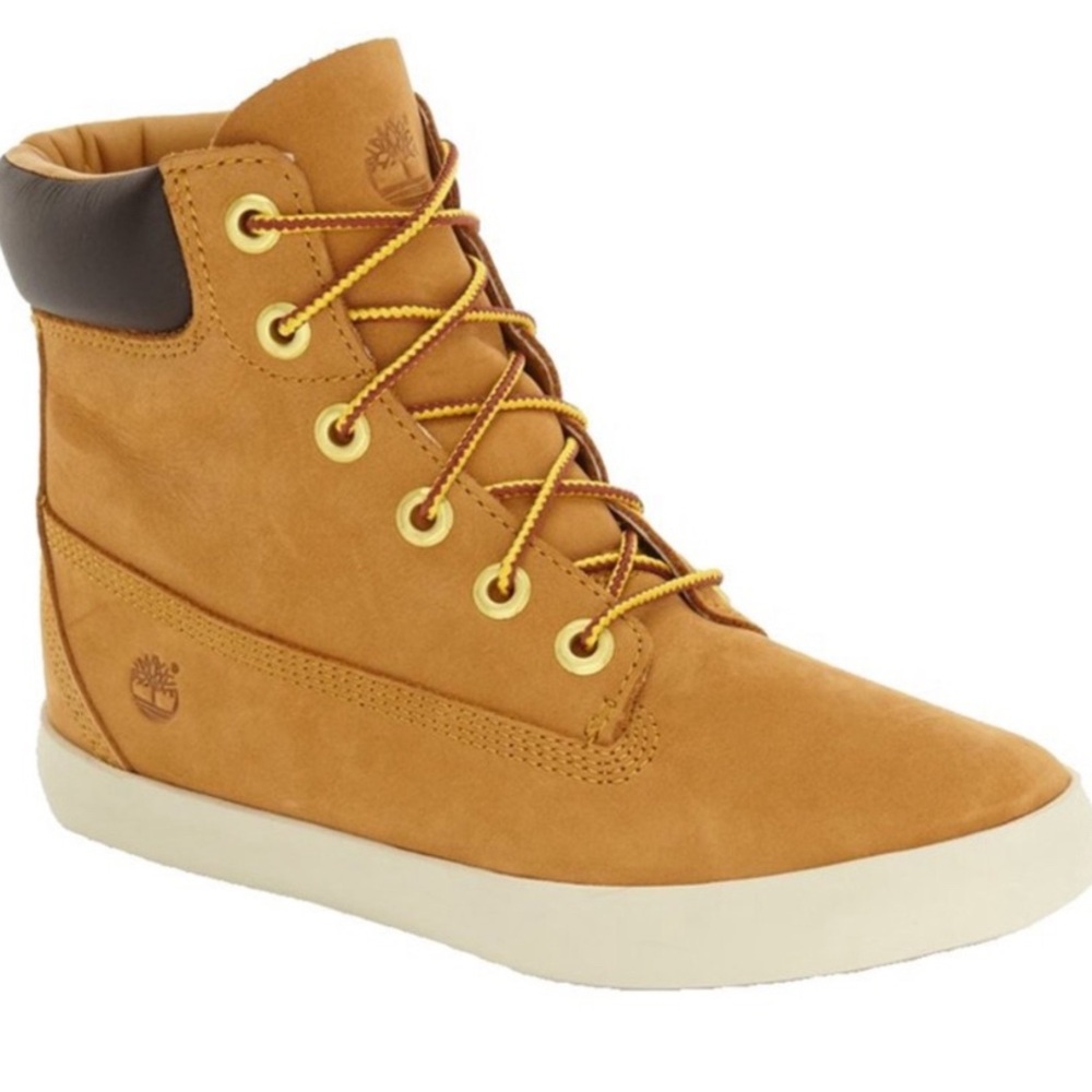 Timberland Flannery on wheat sneakers